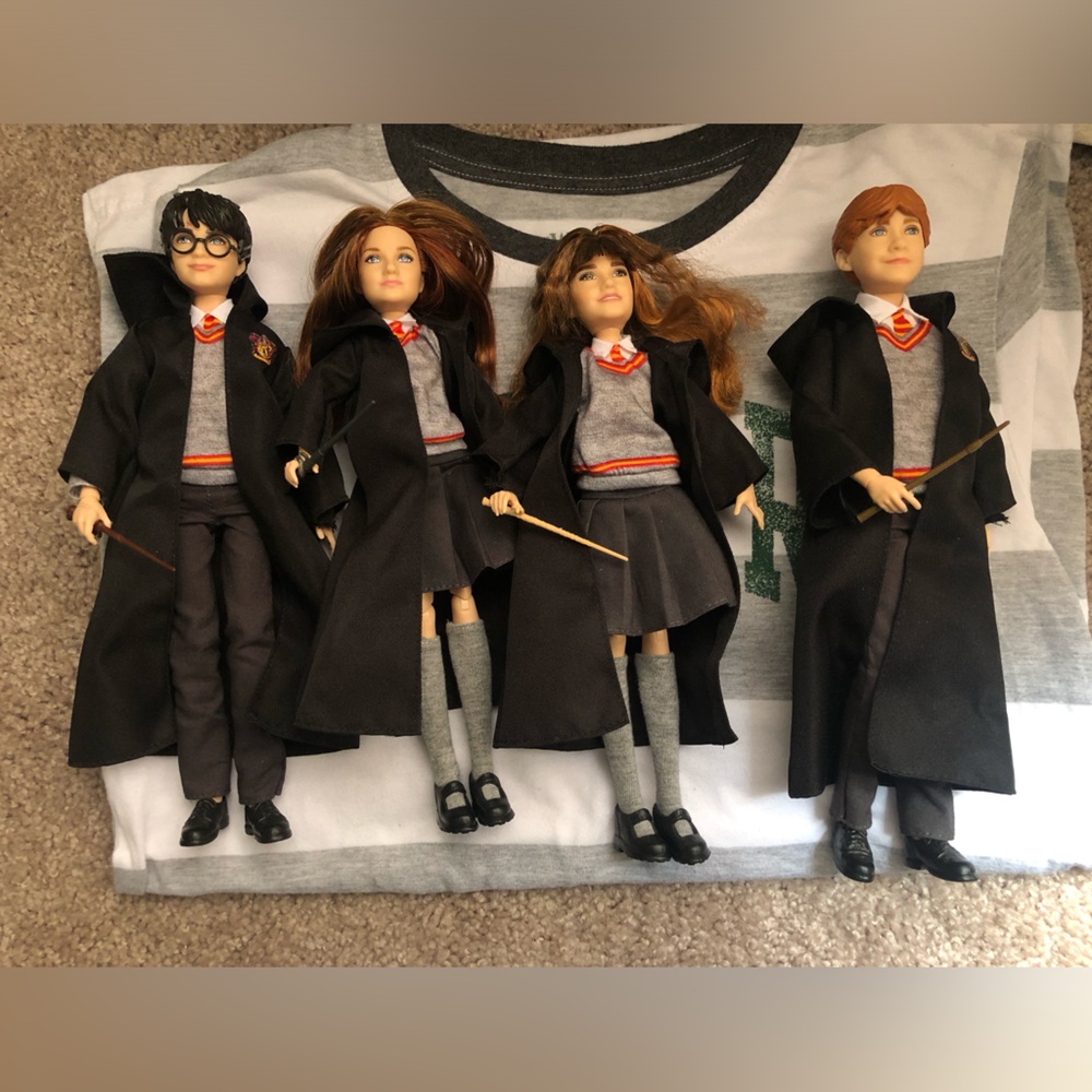 Harry Potter Mattel Dolls set of 4: Gryffindor Robes Costume